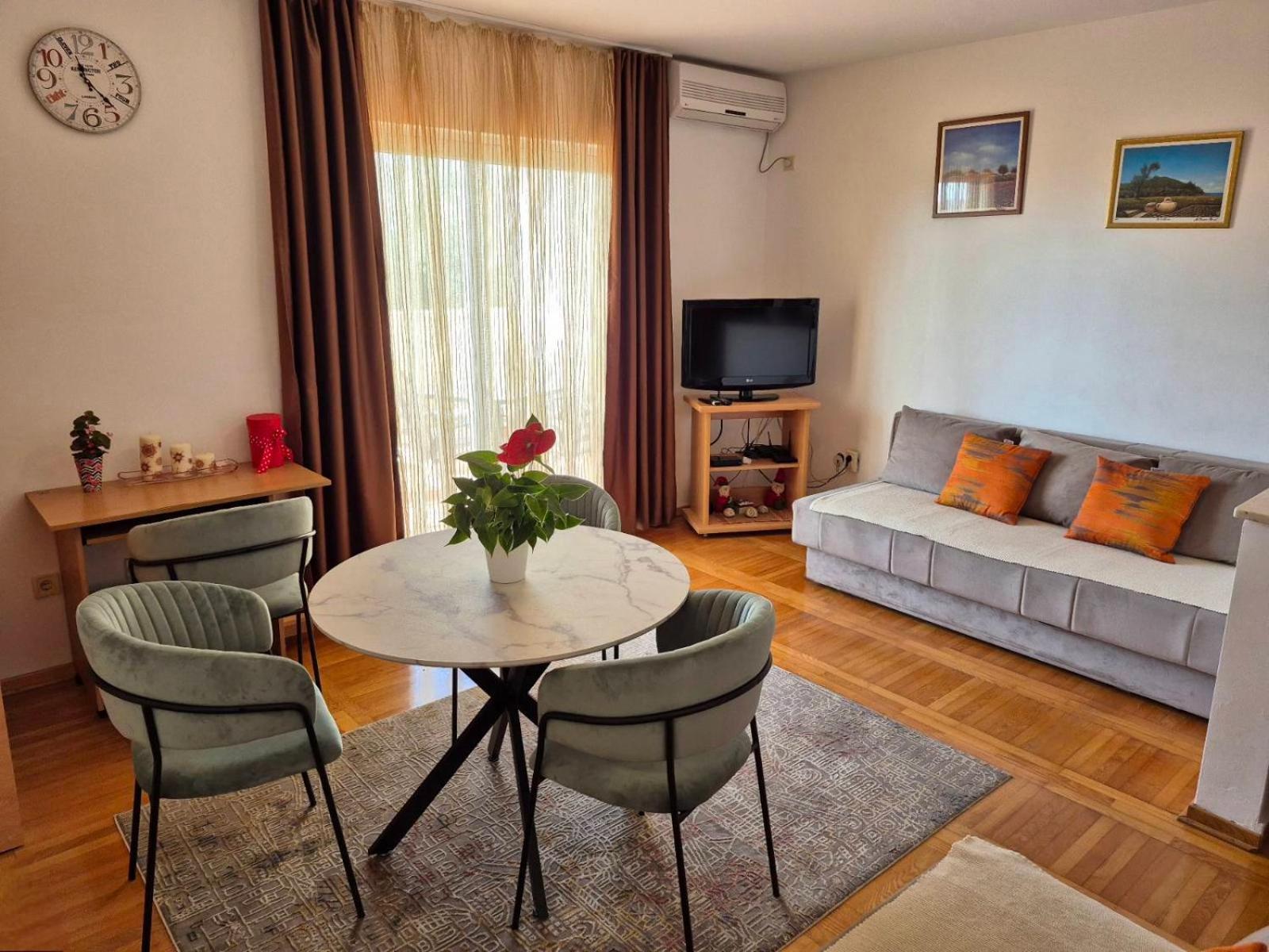 One Bedroom Apartment Ljilja Sveti Stefan Extérieur photo